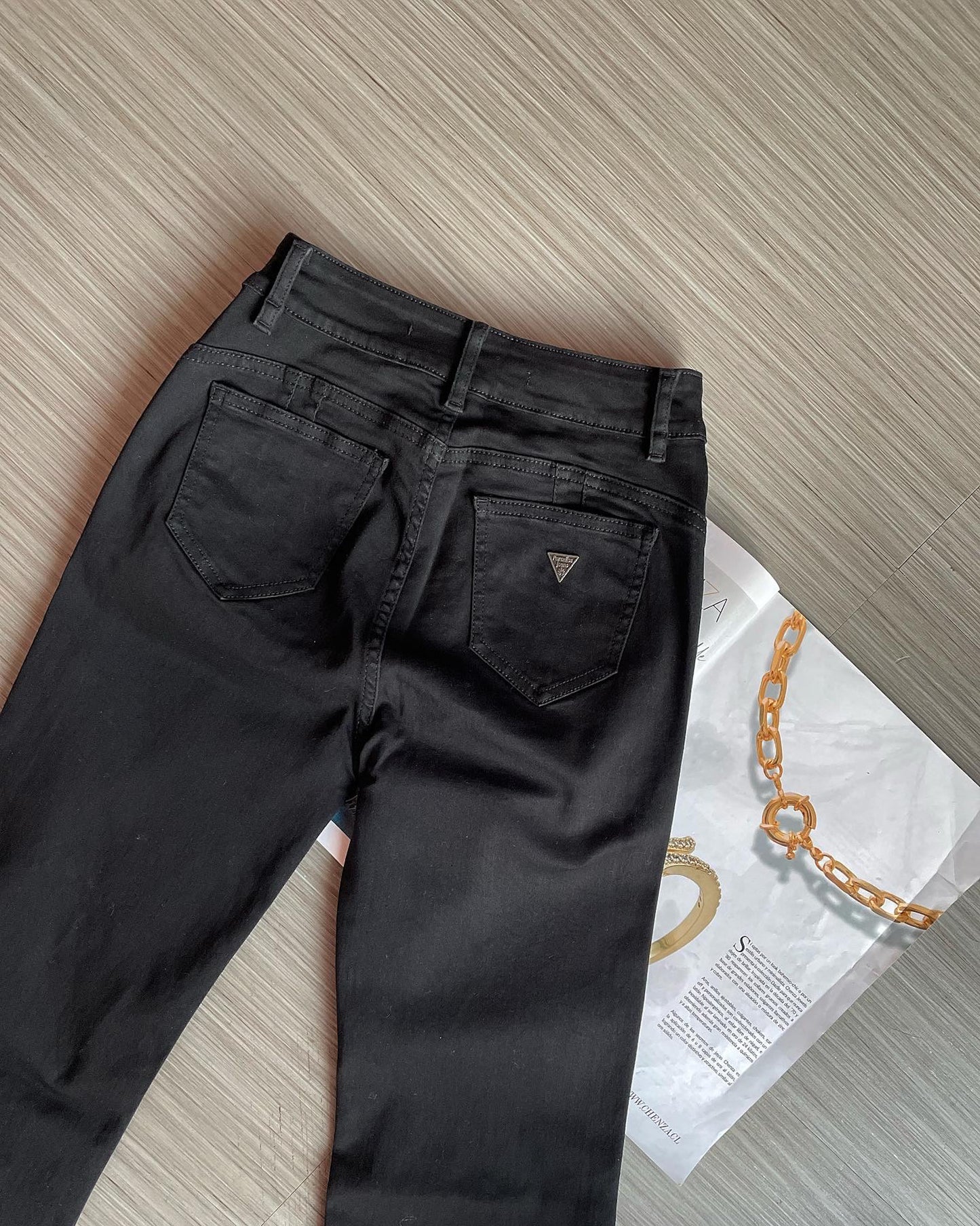 Jeans Flare paradise negro basick🤍