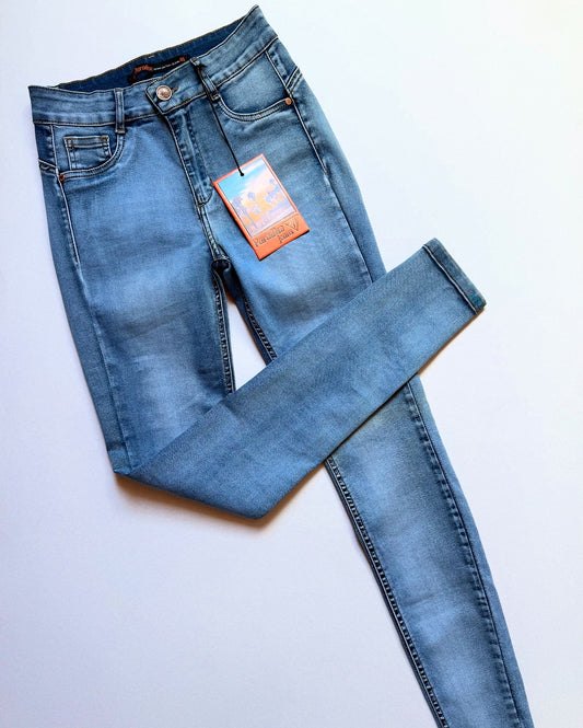 Jeans Paradise clásico skinny🤍