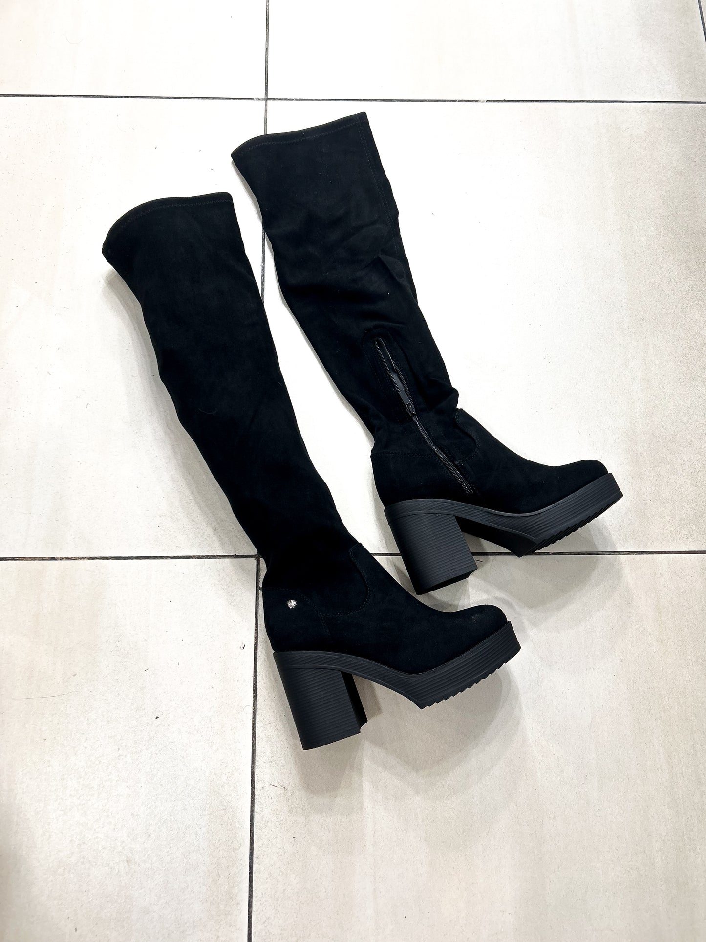 Maxi bucaneras gamuza 🖤